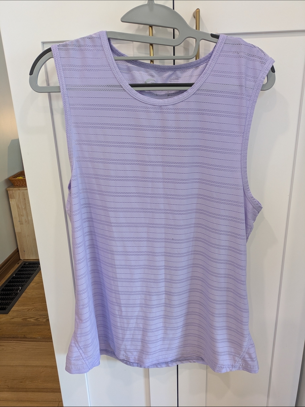 ZYIA Lilac Scoop Neck Athletic Tank